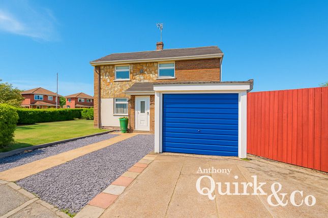 Fairview, Canvey Island, SS8 4 bed end of terrace house for sale