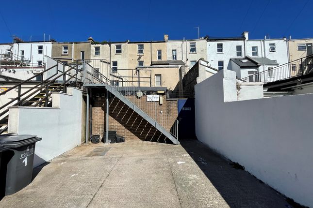 1 bedroom ground floor flat for sale