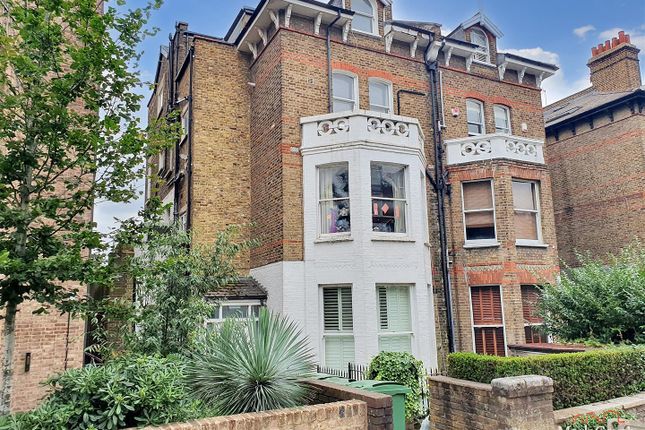 Fitzjohns Avenue, London NW3 2 bed apartment for sale