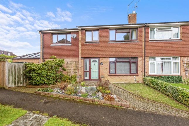5 bedroom semi-detached house for sale
