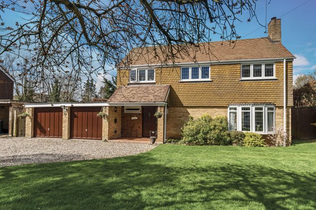 Bell Court, Berkshire SL6 4 bed detached house for sale