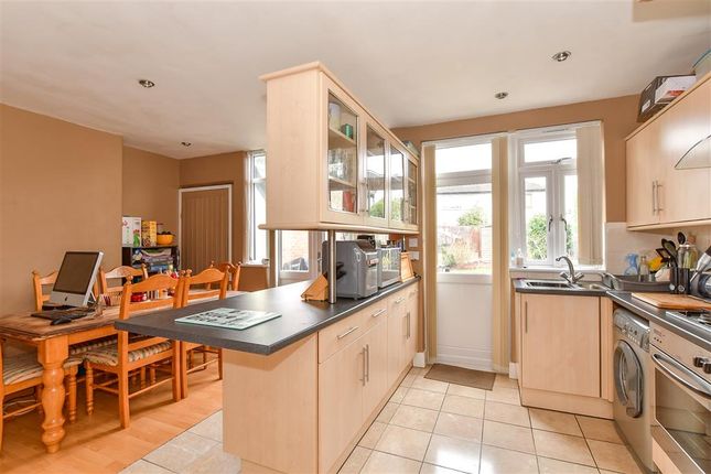 Hampton Road, Chingford 3 bed terraced house for sale