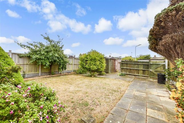 Pluckley Gardens, Cliftonville... 2 bed terraced bungalow for sale
