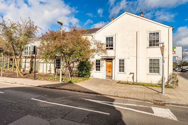 Normandy Street, Alton, Hampshire 2 bed end of terrace house for sale