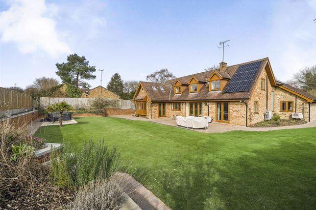 Potten End Hill, Water End, Nr Potten... 5 bed detached house for sale