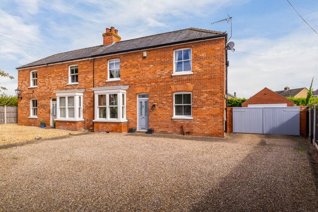 London Road, Boston, Lincolnshire, PE21 3 bed semi