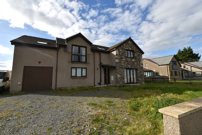 4 bed detached house