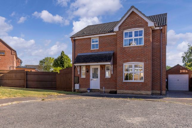 3 bed detached house