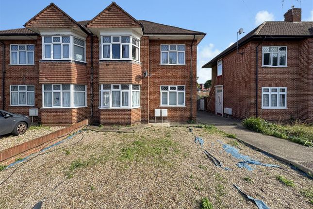 Westbury Road, Feltham TW13 2 bed maisonette for sale