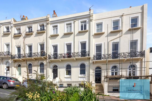 Roundhill Crescent, Brighton, BN2 1 bed apartment for sale