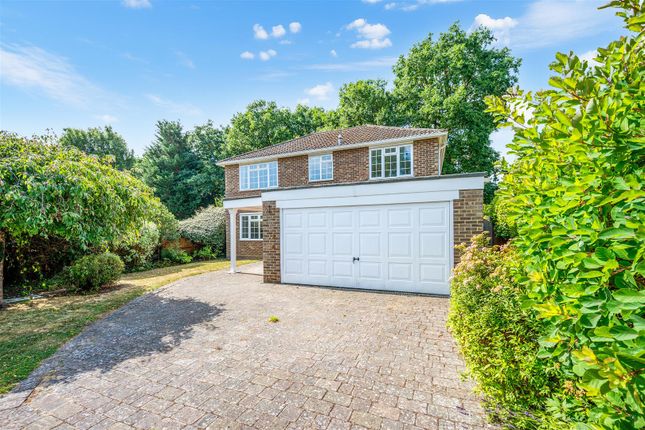 Anderson Close, Epsom 4 bed detached house for sale
