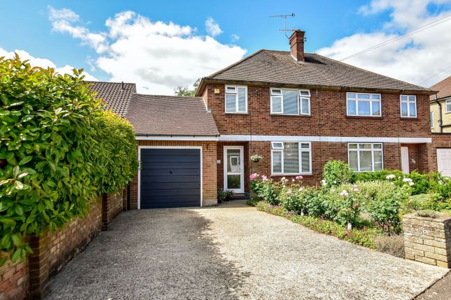 Valley Walk, Rickmansworth WD3 3 bed semi