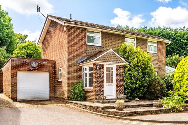 Wilmots Close, Reigate, Surrey, RH2 3 bed detached house for sale