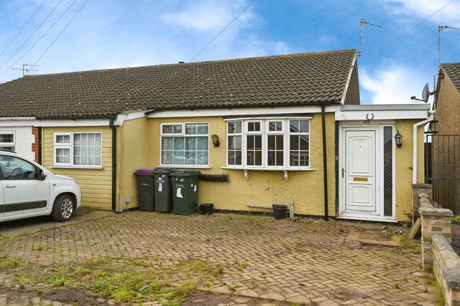 3 bedroom semi-detached bungalow for sale