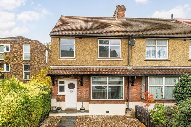 Hounslow Road, Whitton TW2 3 bed end of terrace house for sale