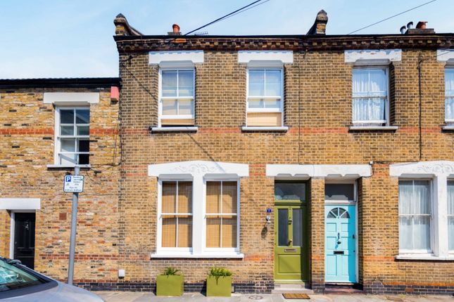 Senrab Street, Stepney Green, London, E1 3 bed terraced house for sale