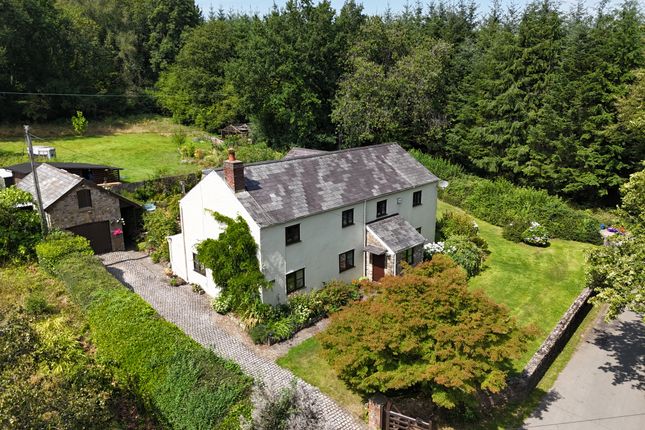 Llanover NP7 5 bed detached house for sale