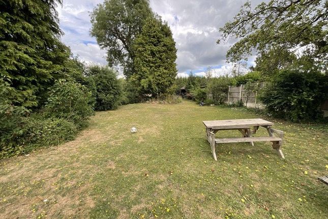 2 bed detached bungalow