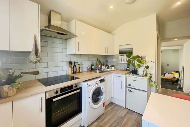 Bridge Road, Southampton SO19 3 bed block of apartments for sale