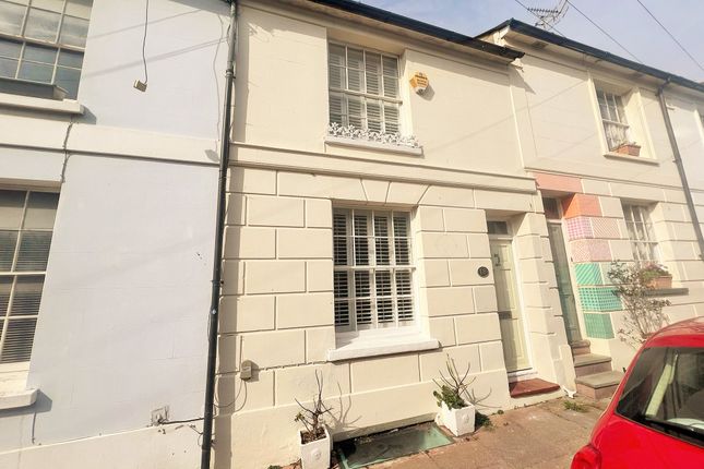 Queens Gardens, Brighton, BN1 4AR 2 bed terraced house for sale