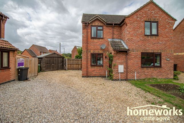 2 bedroom semi-detached house for sale