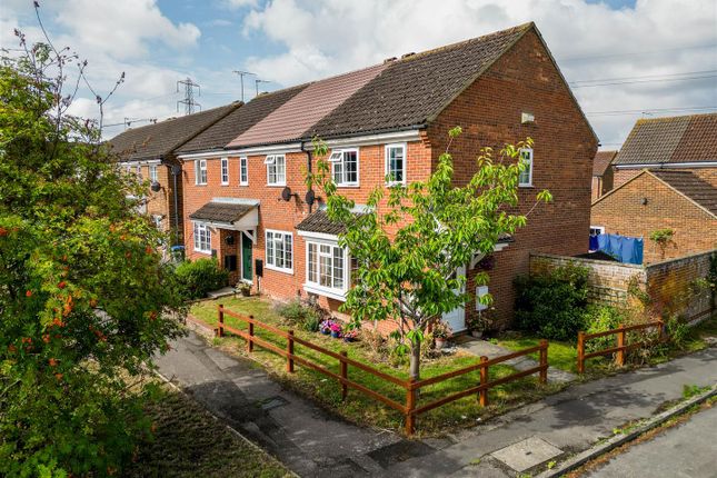 Stratford Drive, Aylesbury HP21 3 bed house for sale