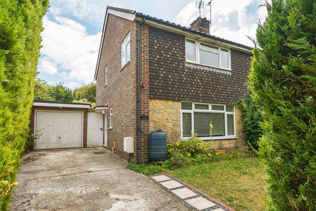 Mill Lane, Storrington, RH20 3 bed semi
