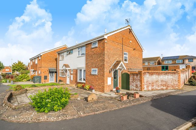 Laxton Way, Faversham, ME13 2 bed semi