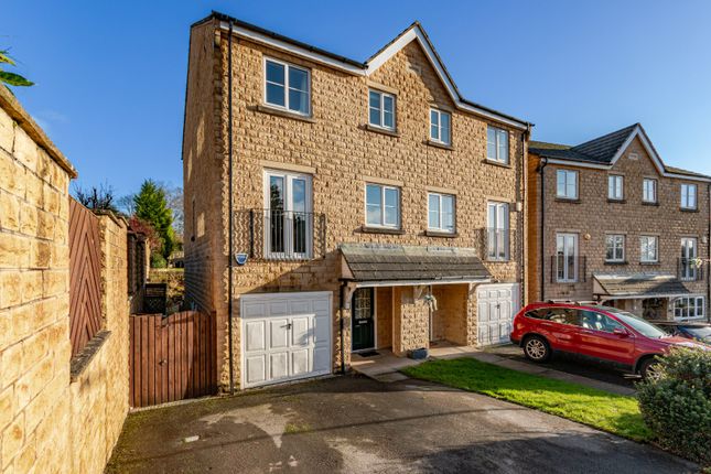 Branby Avenue, East Morton, Keighley... 4 bed semi