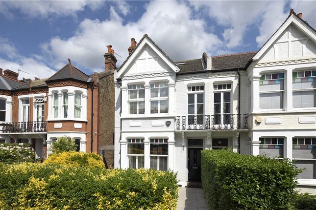 5 bedroom semi-detached house for sale