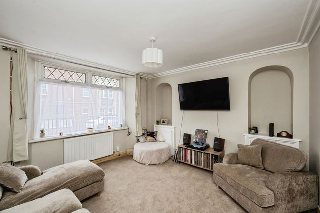 3 bed terraced house