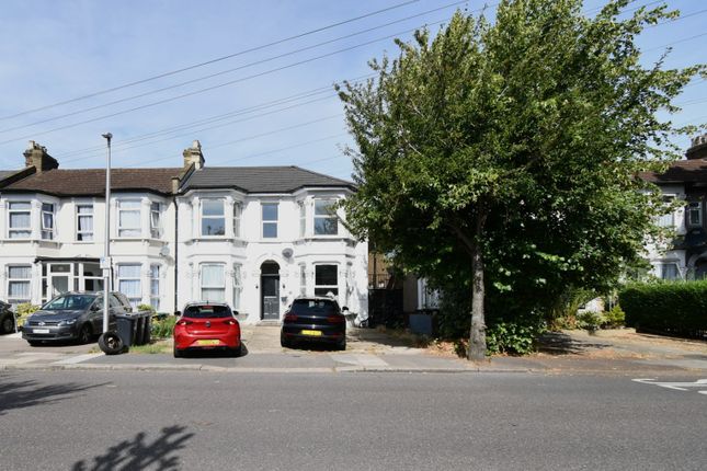 Northbrook Road, Ilford,  IG1 2 bed flat for sale