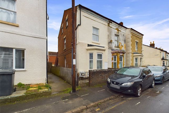 Pembroke Street, Gloucester... 4 bed semi