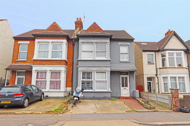 5 bedroom semi-detached house for sale