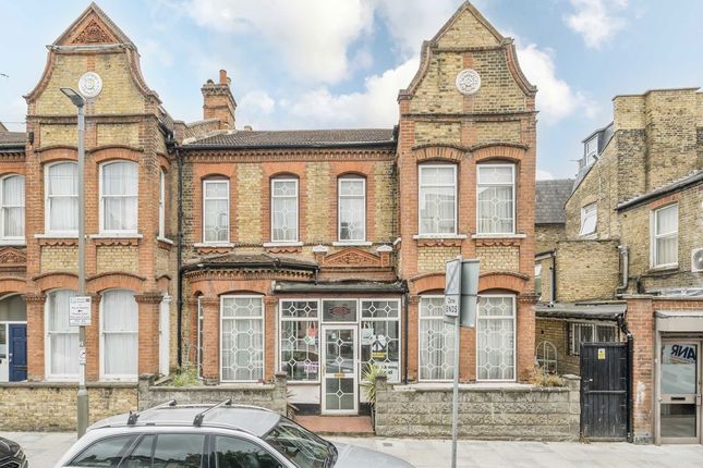 6 bedroom semi-detached house for sale