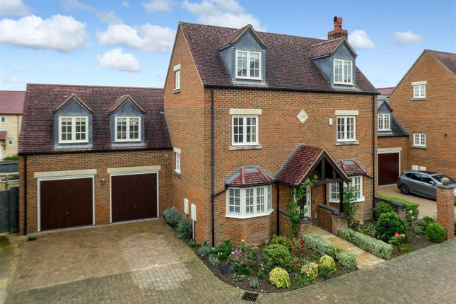 Cuckoo Hill Rise, Hanslope, Milton... 5 bed detached house for sale