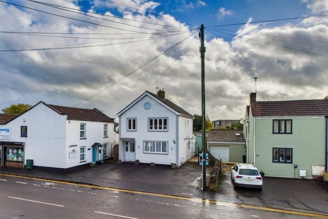 Station Road, Yate, Bristol. BS37 3 bed detached house for sale