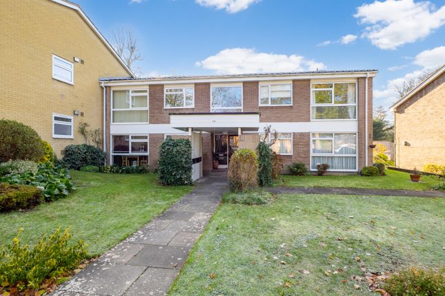 Brambledown Road, Wallington SM6 2 bed apartment for sale
