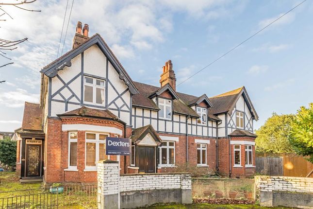 St. Johns Road, East Molesey KT8 5 bed detached house for sale