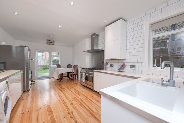 St Johns Avenue, Harlesden, NW10 4 bed terraced house for sale