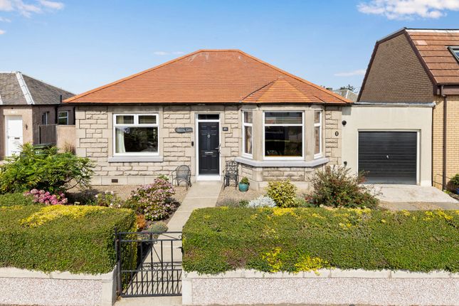 2 bedroom detached house for sale
