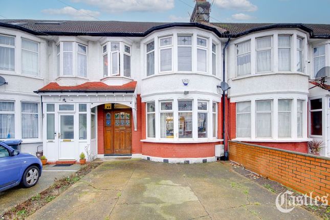 Upsdell Avenue, London, N13 3 bed terraced house for sale