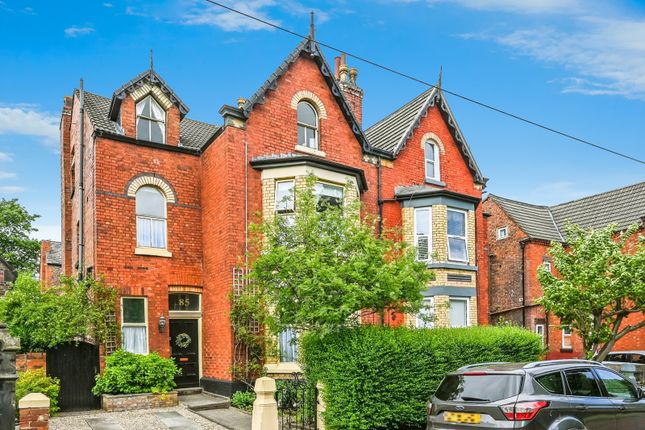 7 bedroom semi-detached house for sale