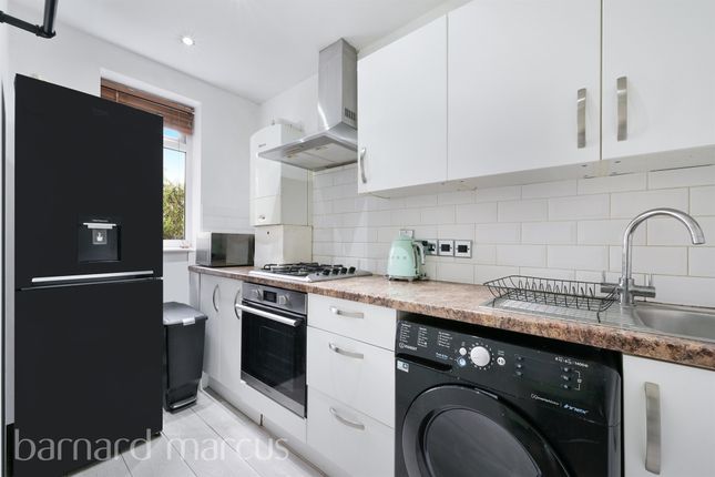 1 bedroom ground floor flat for sale