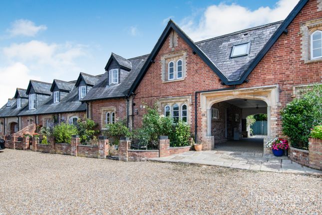 4 bedroom terraced house for sale