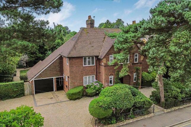 Highfield Road, Hertfordshire SG13 4 bed house for sale