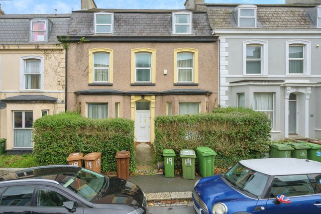 8 bedroom terraced house for sale