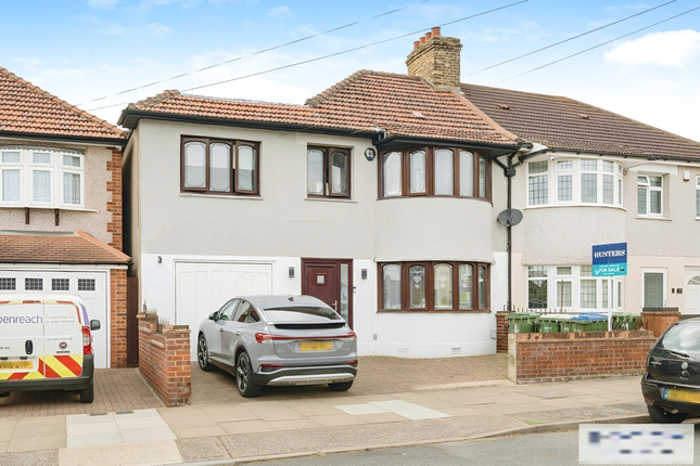 5 bedroom semi-detached house for sale