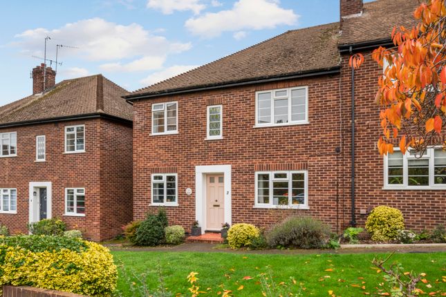 Spencer House, Surbiton KT6 2 bed maisonette for sale