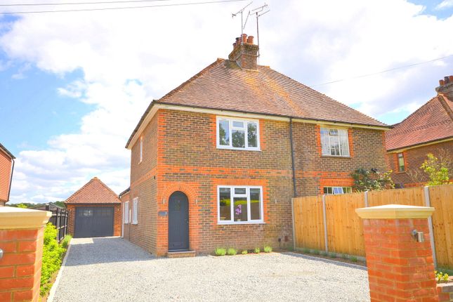 Horsham Road, Ellens Green, RH12 3 bed semi